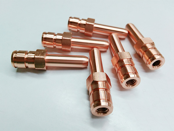 新能源电器接头